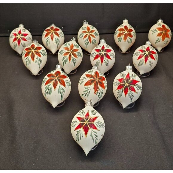 Vintage Christmas Classics Commodore Hand Decorated Poinsettia Glass Ornaments - Picture 2 of 16